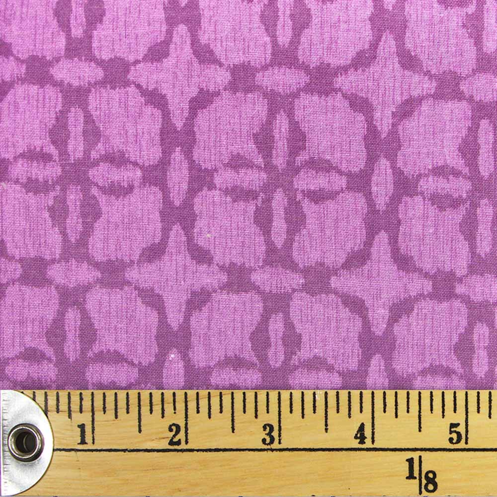 FABRIC CREATIONS Fat Quarter Pre-Cut Fabric - Michalina - 45 x 53cm (18″ x 21″)