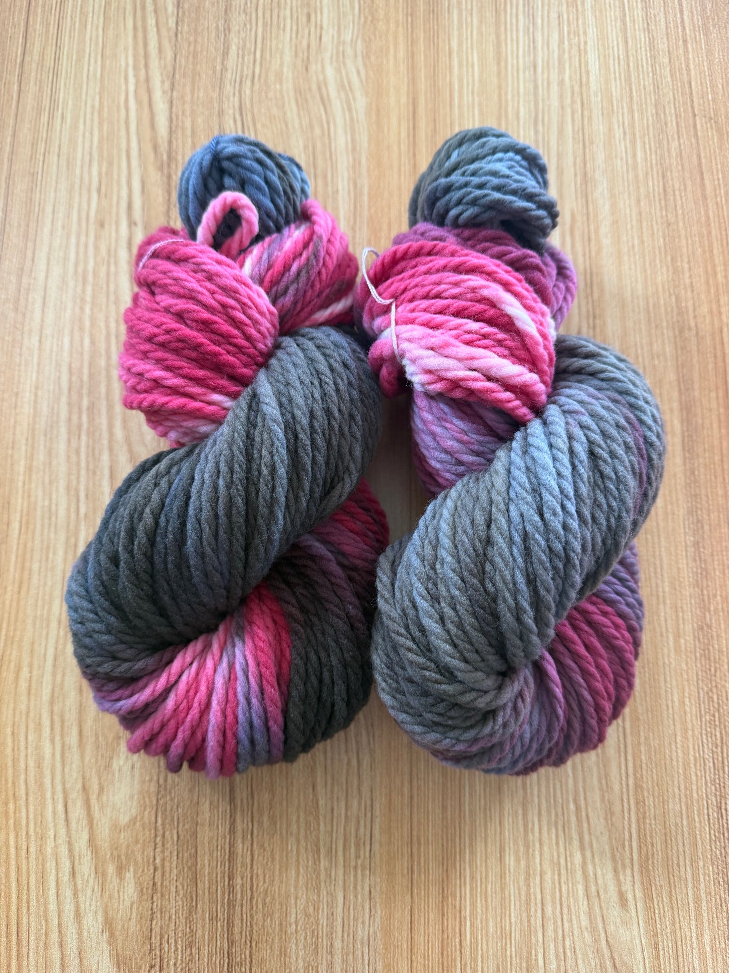 100% SW Merino Chunky- Vampire Kiss