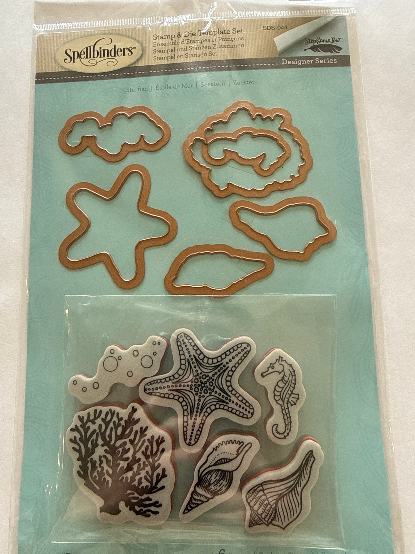 Spellbinders Stamp and Die Set