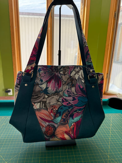 Samaren Shoulder Bag