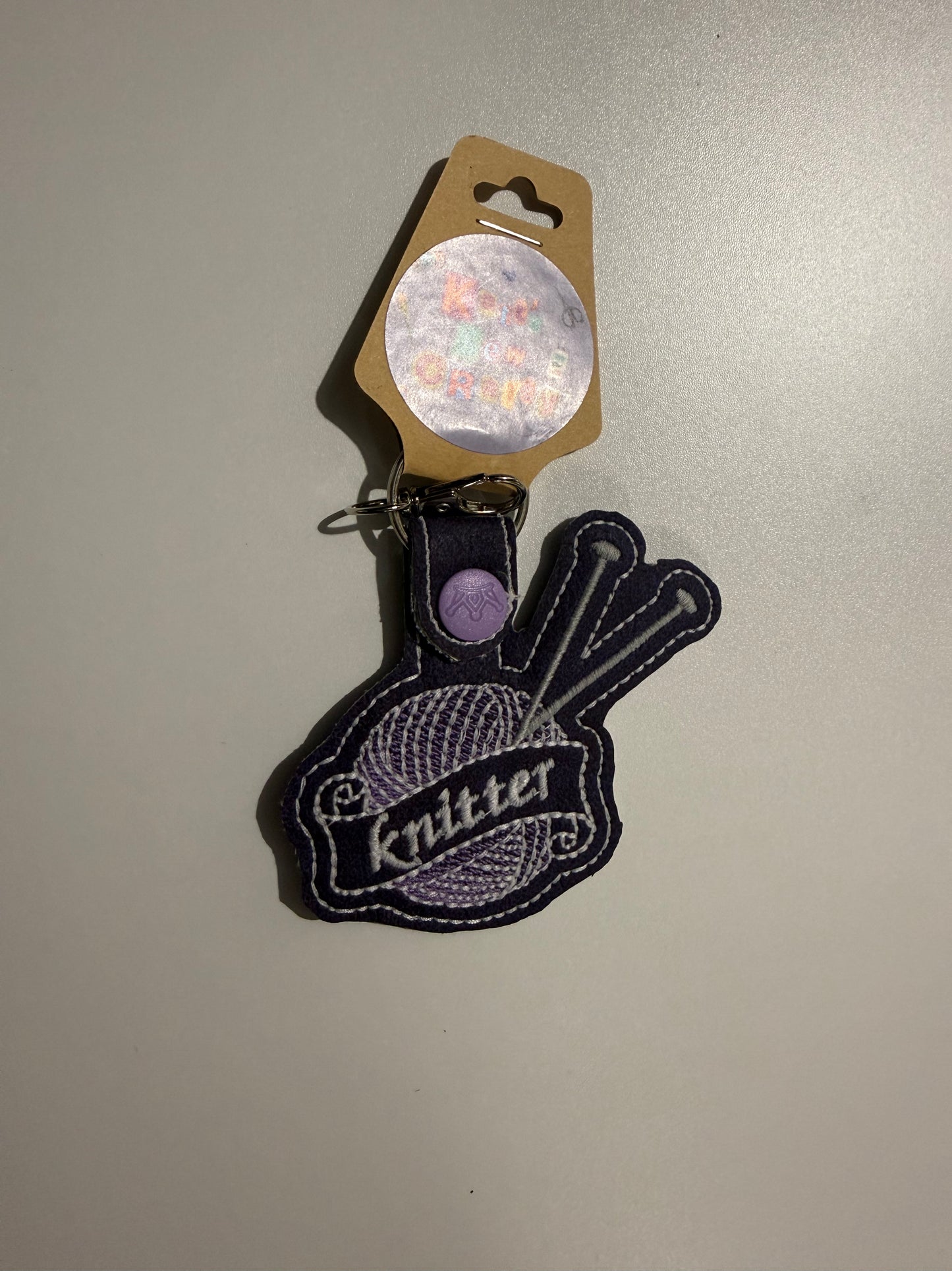 Knitter Purple/White