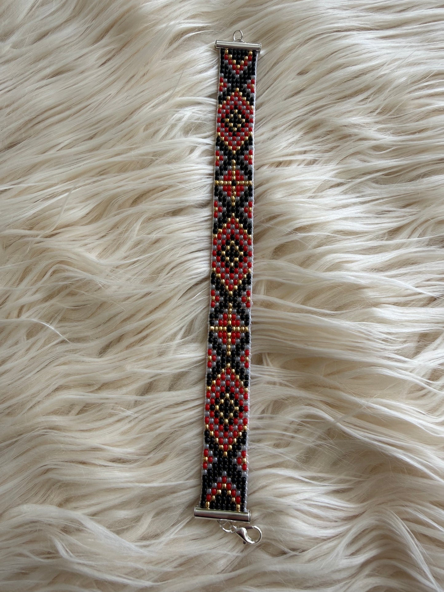 Beaded Bracelet 7.5”