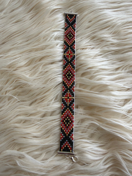 Beaded Bracelet 7.5”