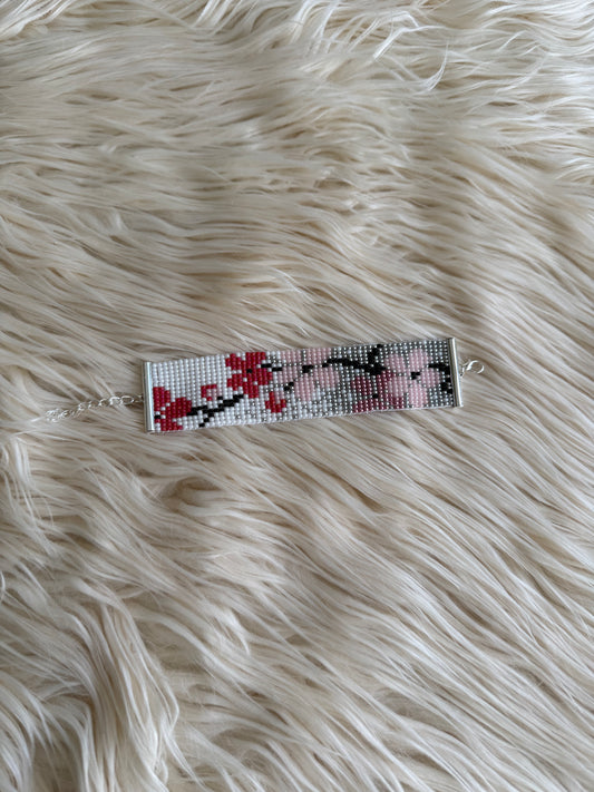 Beaded Bracelet Adjustable up to 7.5”