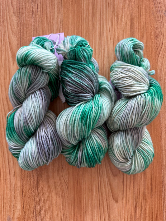 100% SW Merino Wool Worsted